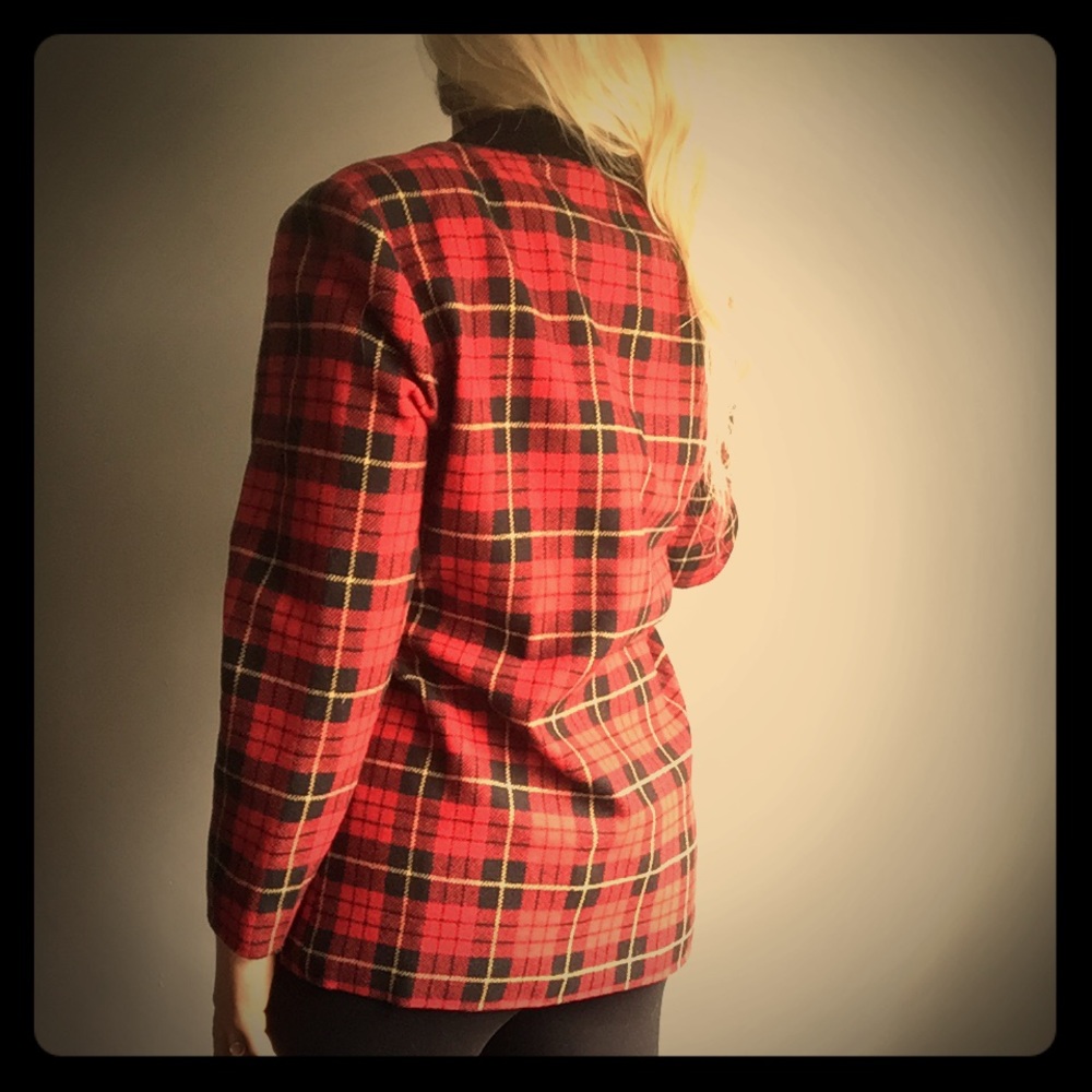 ❄️Festive Plaid Jacket❄️